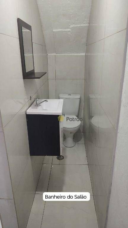 Sobrado à venda com 2 quartos, 280m² - Foto 2