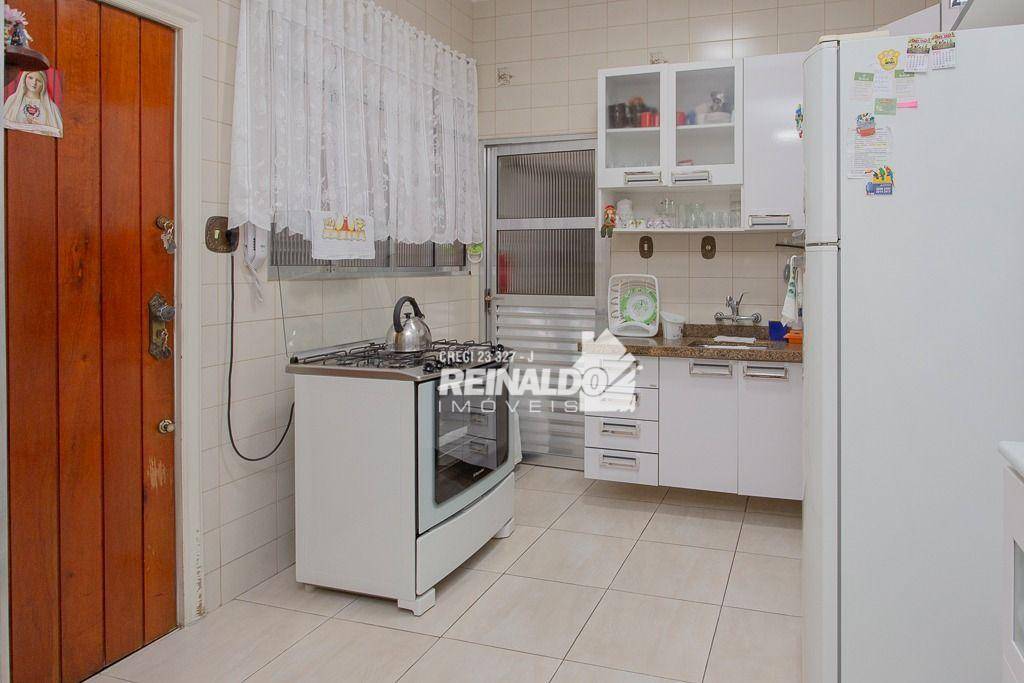 Apartamento à venda com 3 quartos, 234m² - Foto 20