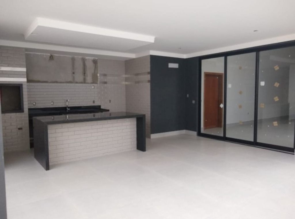 Casa de Condomínio à venda com 3 quartos, 200m² - Foto 4