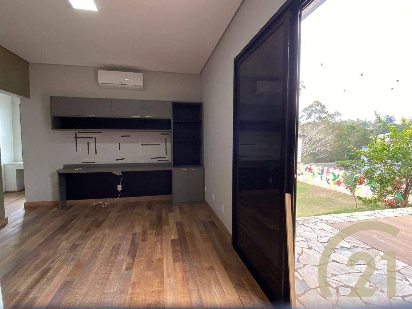 Casa de Condomínio à venda com 3 quartos, 325m² - Foto 3