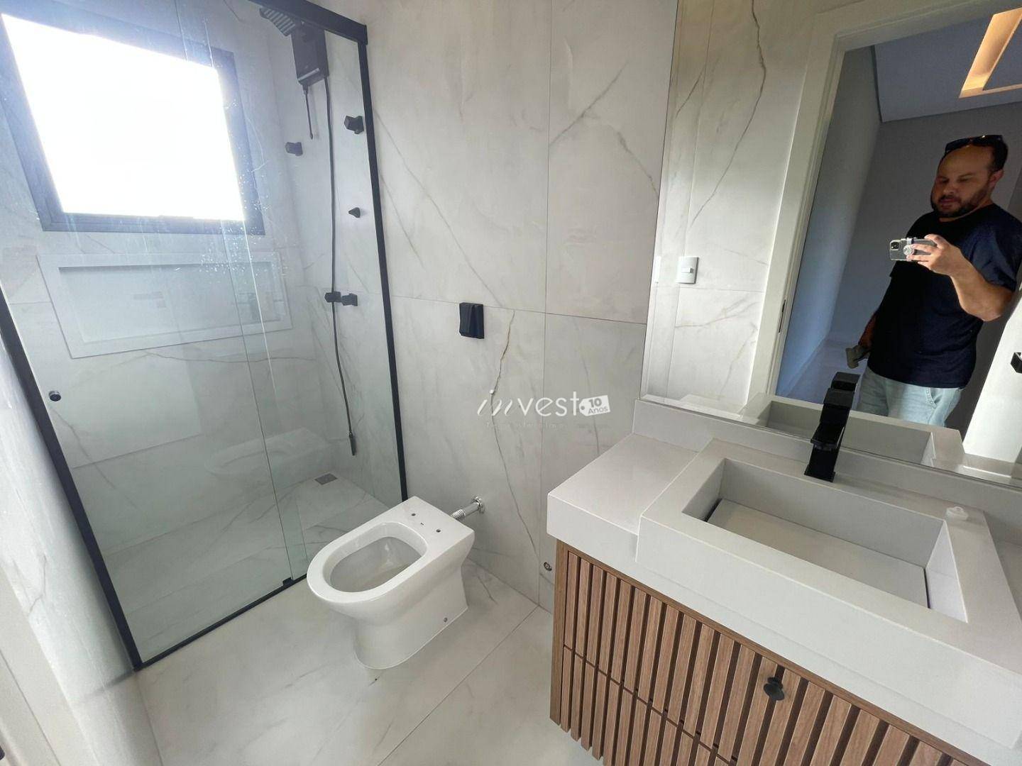 Casa à venda com 4 quartos, 273m² - Foto 18