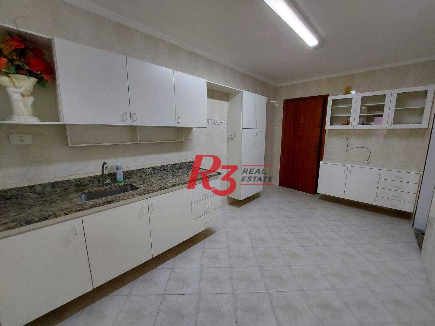 Apartamento à venda com 3 quartos, 125m² - Foto 9