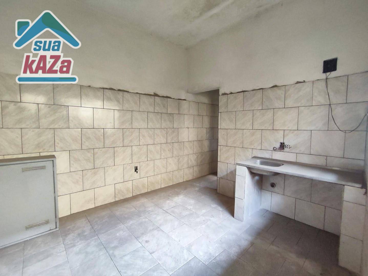 Casa à venda com 6 quartos, 235m² - Foto 12