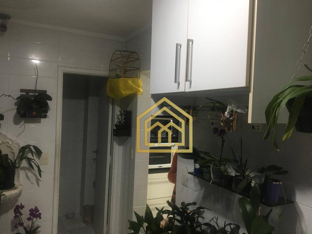 Apartamento à venda com 3 quartos, 140m² - Foto 16