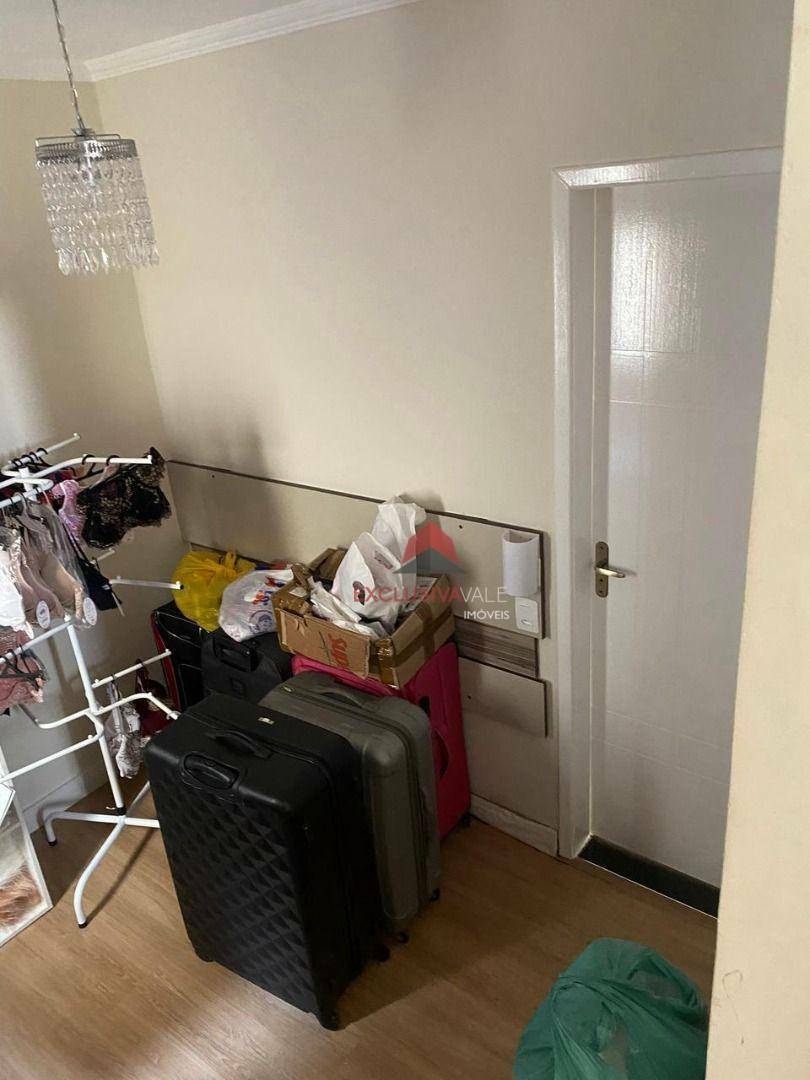 Casa de Condomínio à venda com 4 quartos, 184m² - Foto 4