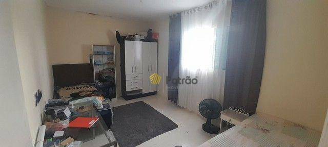 Sobrado à venda com 4 quartos, 300m² - Foto 2