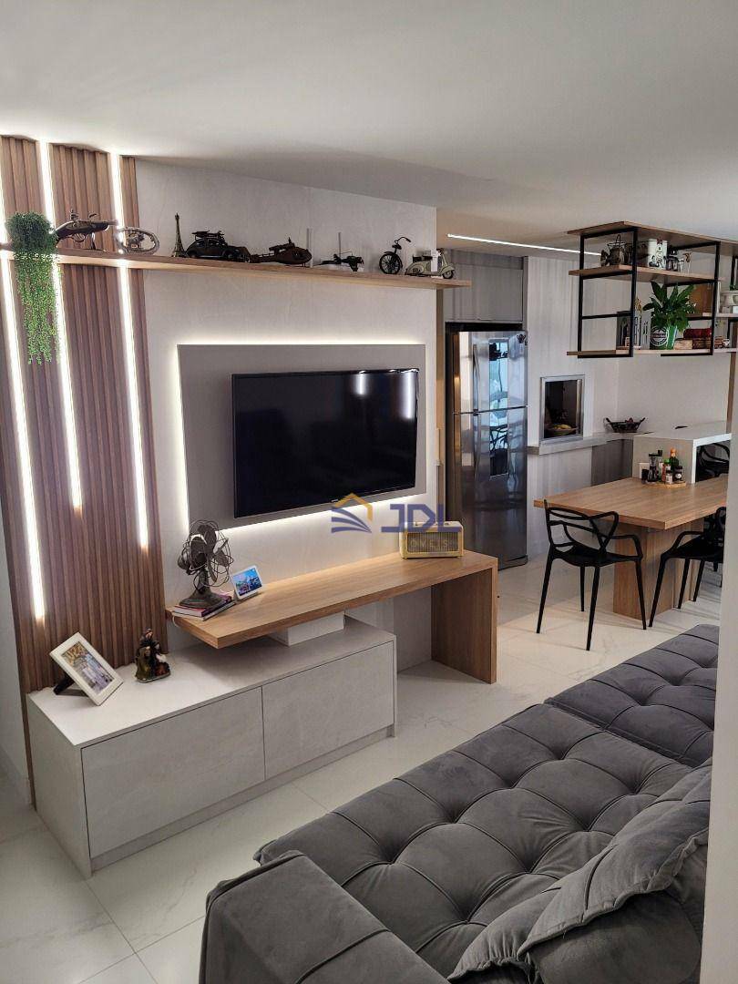 Apartamento à venda com 3 quartos, 94m² - Foto 4