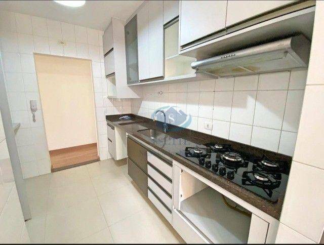 Apartamento à venda com 3 quartos, 80m² - Foto 2