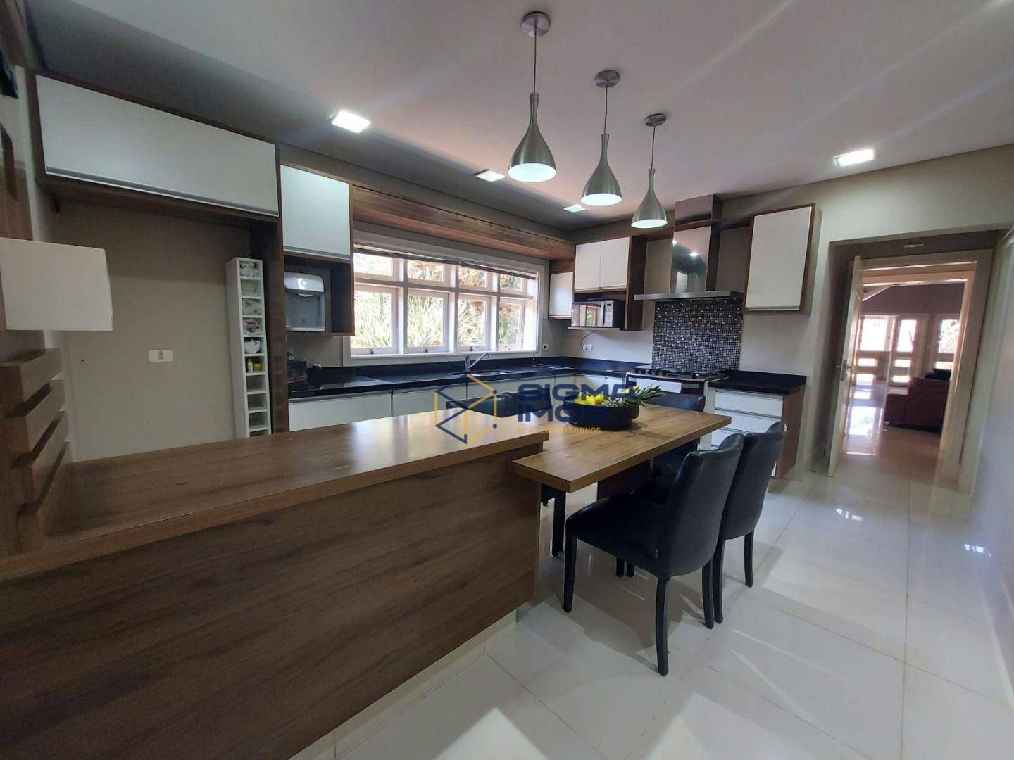 Casa para alugar com 4 quartos, 600m² - Foto 17