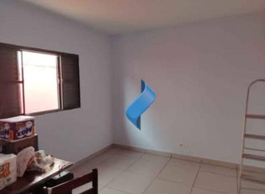 Casa à venda com 2 quartos, 59m² - Foto 17