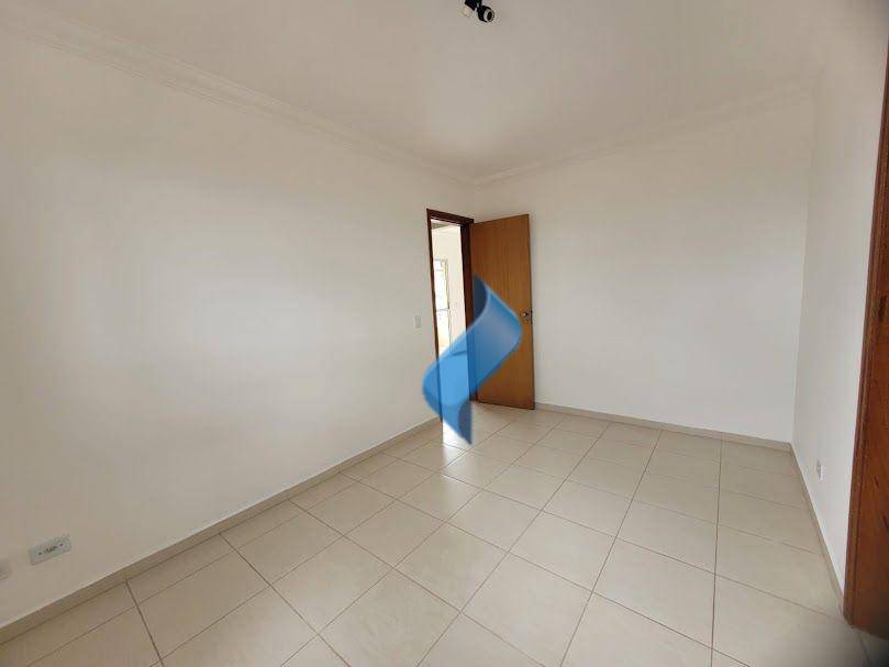 Apartamento para alugar com 2 quartos, 62m² - Foto 18