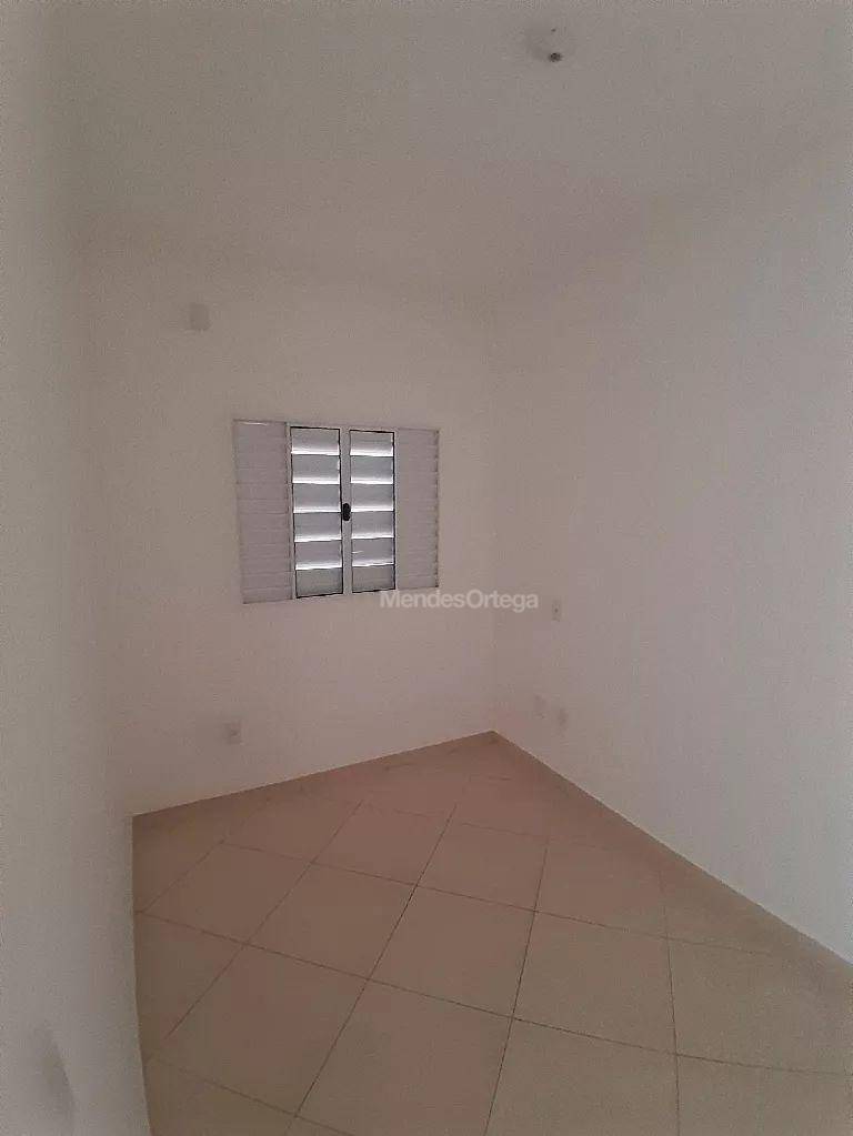 Casa à venda com 2 quartos, 77m² - Foto 10