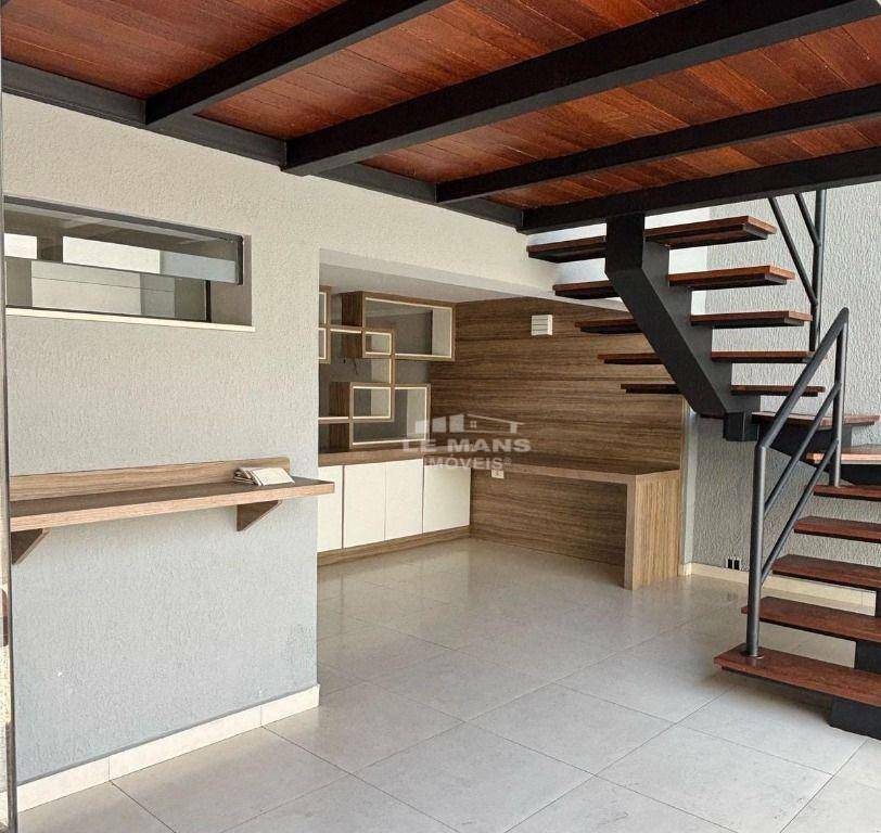 Casa à venda com 2 quartos, 180m² - Foto 3