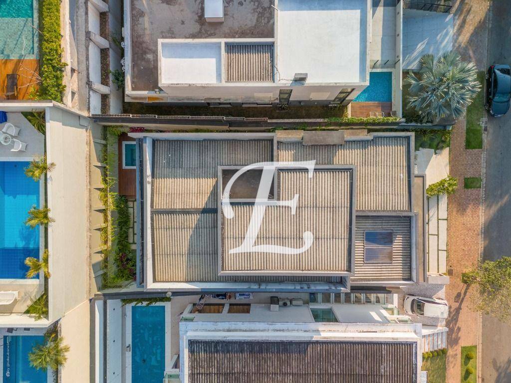 Casa de Condomínio à venda com 4 quartos, 420m² - Foto 58