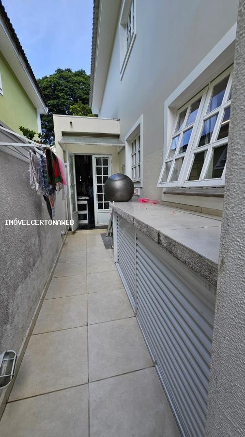 Casa de Condomínio à venda com 4 quartos, 420m² - Foto 45