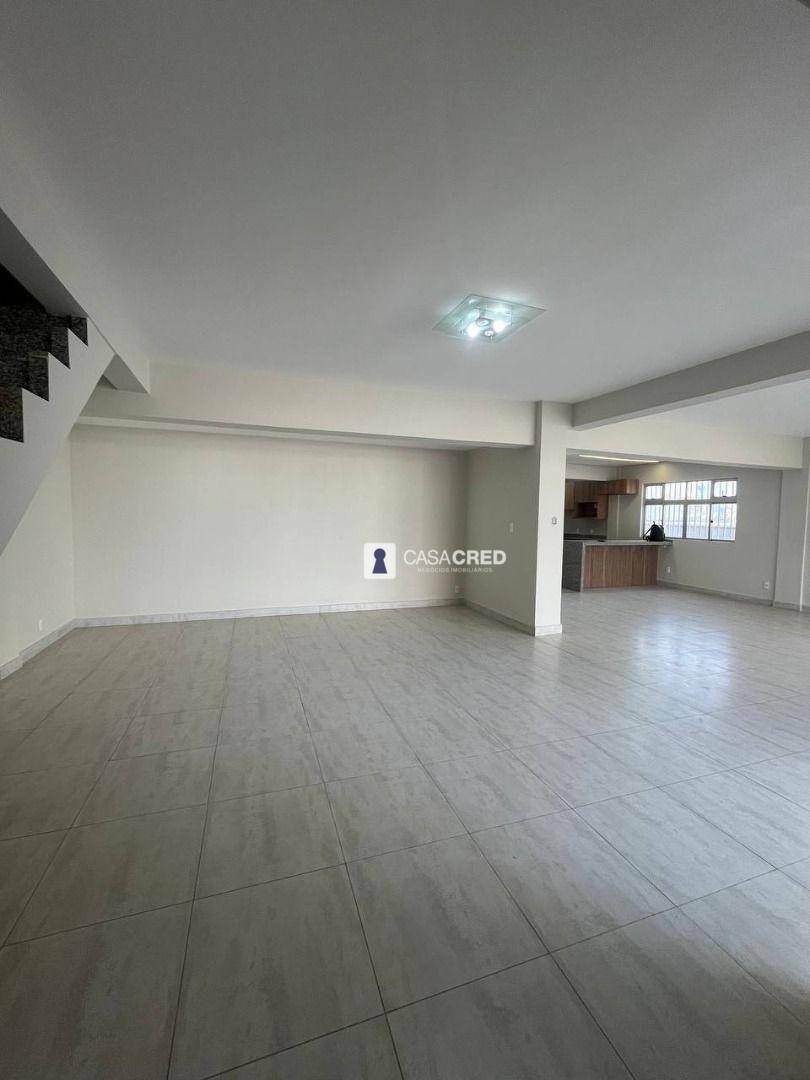 Casa à venda com 3 quartos, 235m² - Foto 6