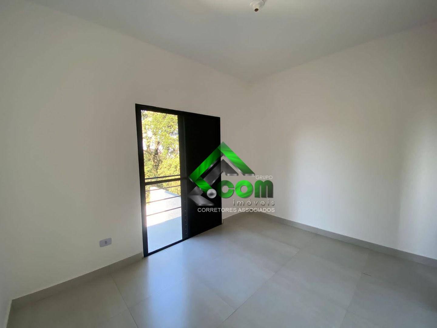 Casa à venda com 2 quartos, 60m² - Foto 31