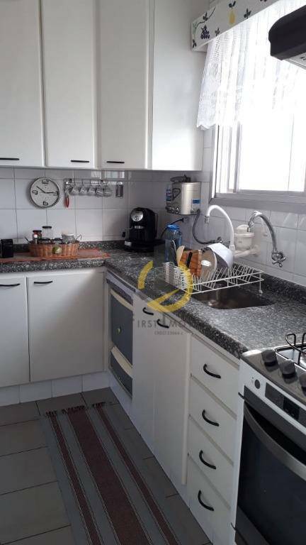 Apartamento à venda com 3 quartos, 135m² - Foto 5