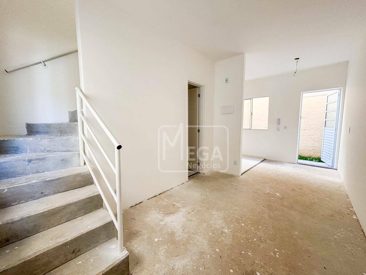 Casa de Condomínio à venda com 2 quartos, 60m² - Foto 1