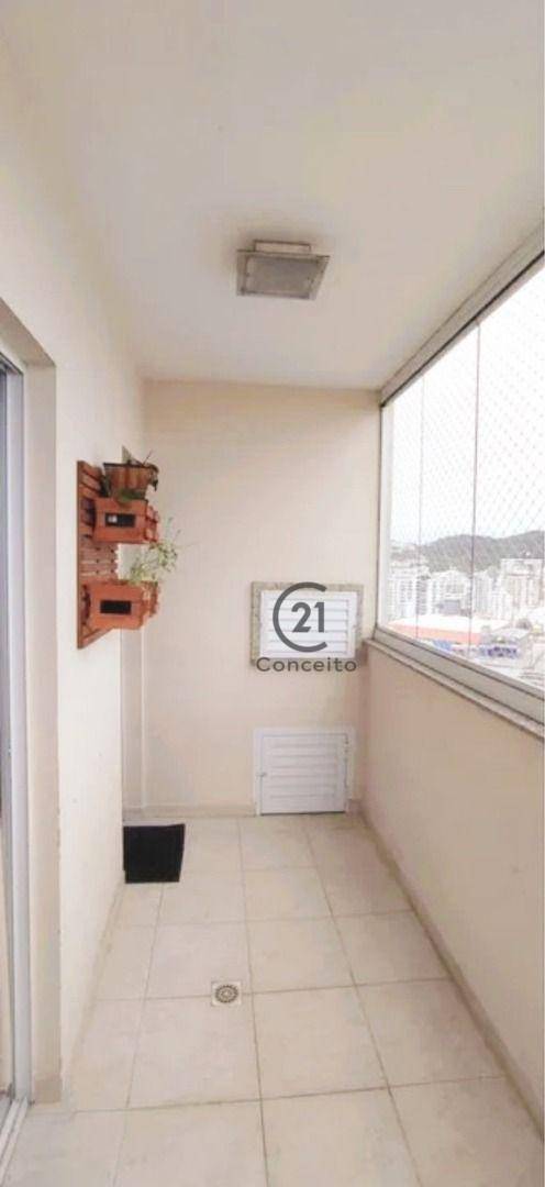 Apartamento à venda com 2 quartos, 65m² - Foto 4