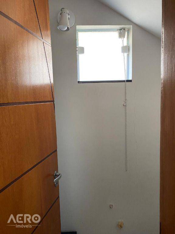 Casa à venda com 3 quartos, 169m² - Foto 17