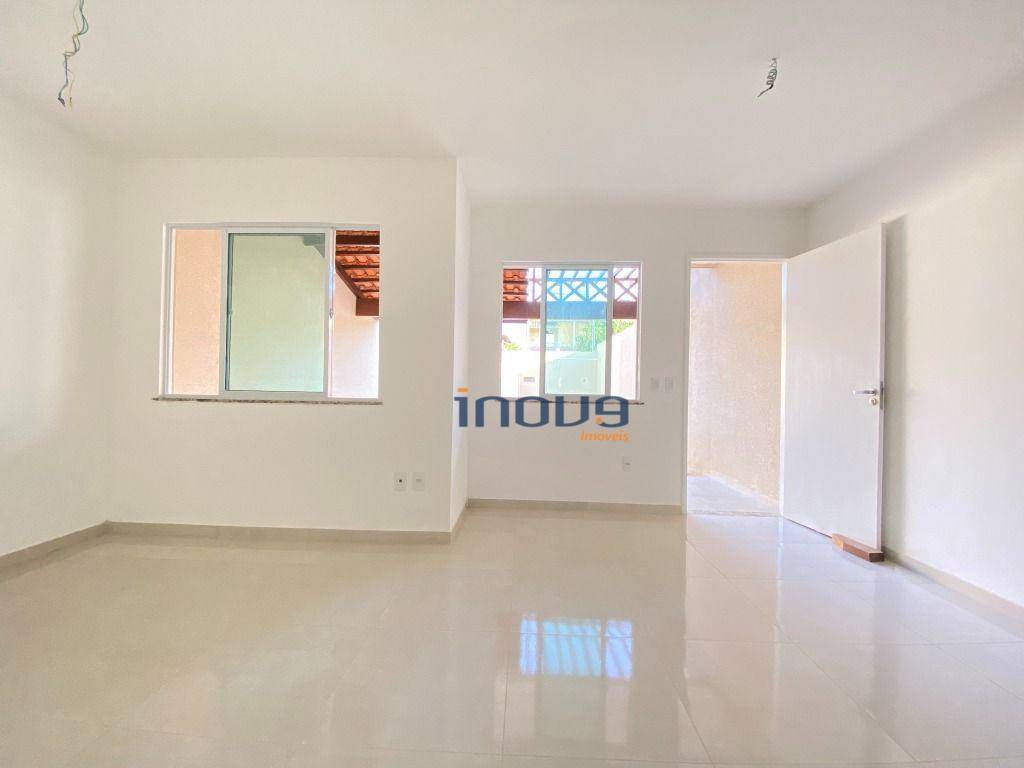 Casa à venda com 4 quartos, 131m² - Foto 4