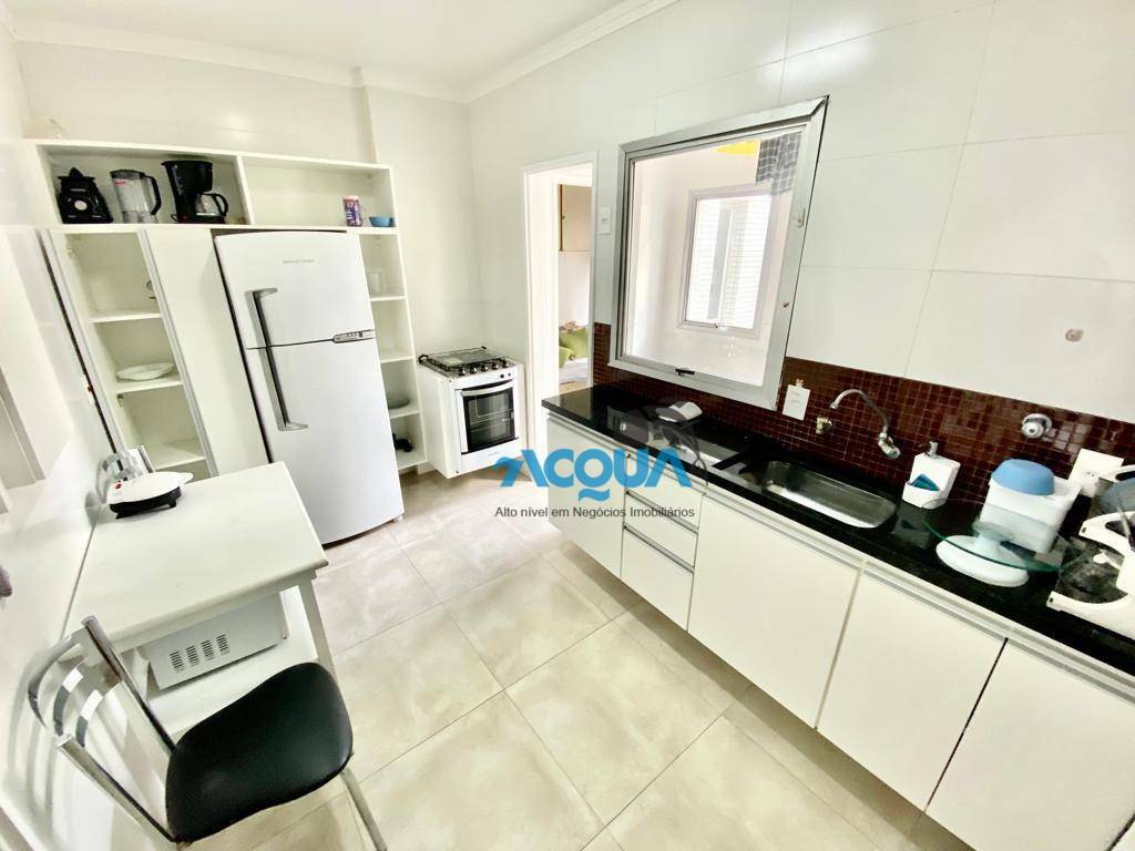 Apartamento à venda com 3 quartos, 104m² - Foto 4