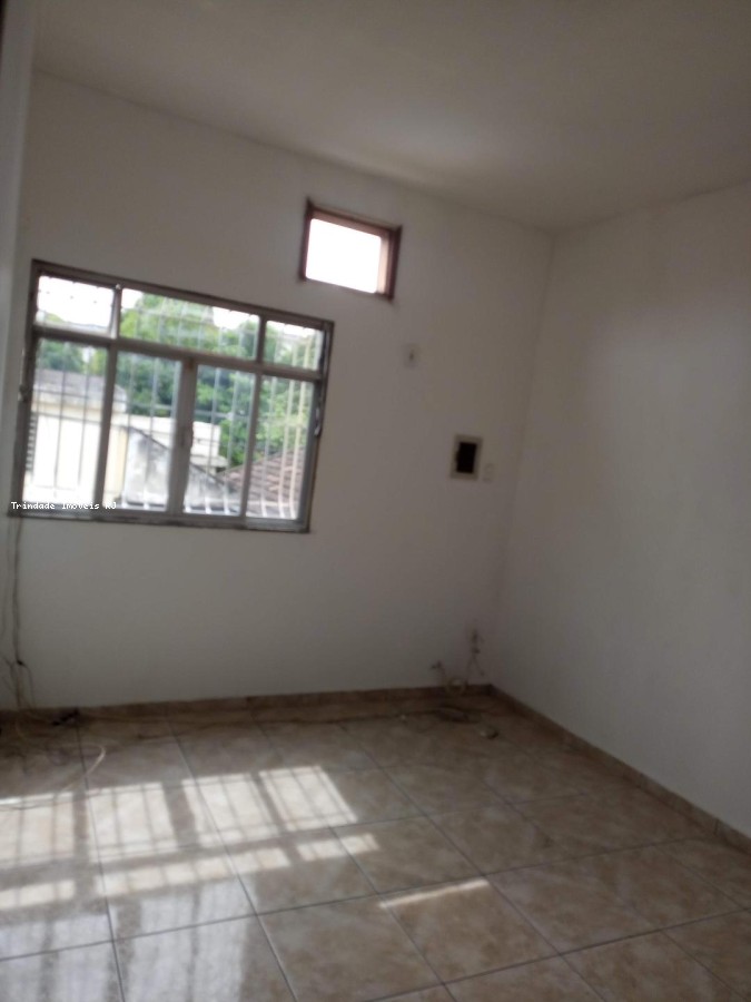 Casa para alugar com 2 quartos, 100m² - Foto 8