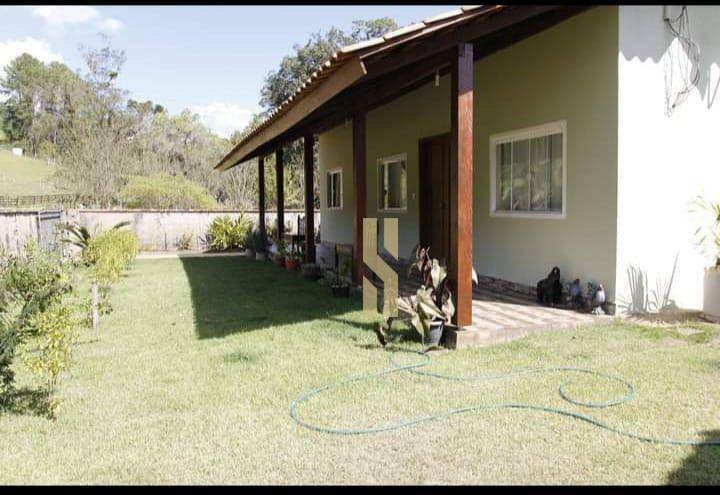 Casa de Condomínio à venda com 3 quartos, 250m² - Foto 2