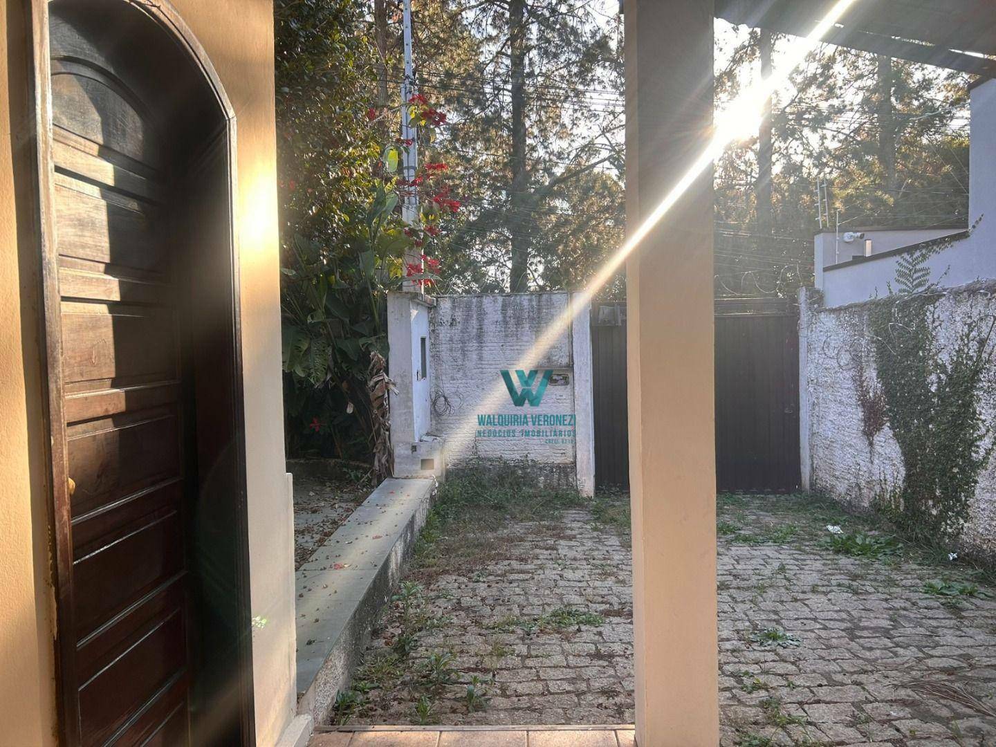 Casa para alugar com 3 quartos, 130m² - Foto 3
