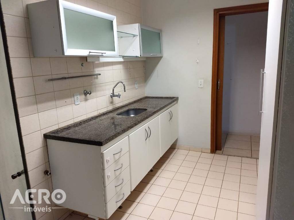 Apartamento à venda com 3 quartos, 80m² - Foto 15