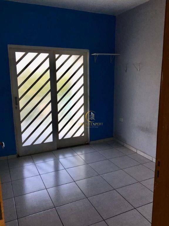 Sobrado à venda com 5 quartos, 120m² - Foto 1