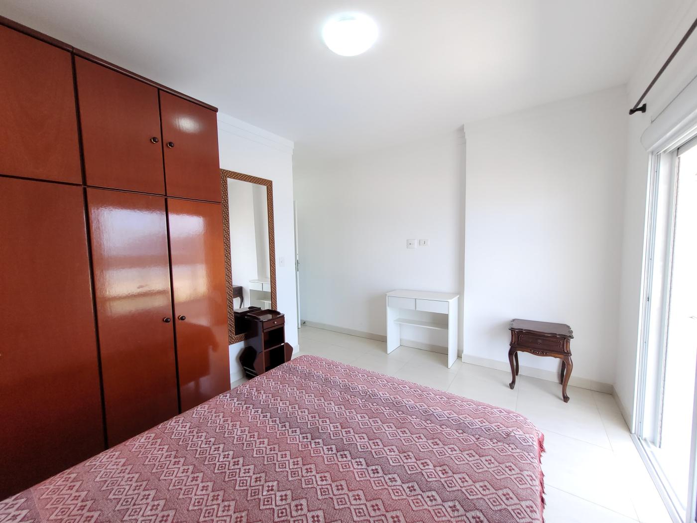 Apartamento à venda com 4 quartos, 214m² - Foto 42