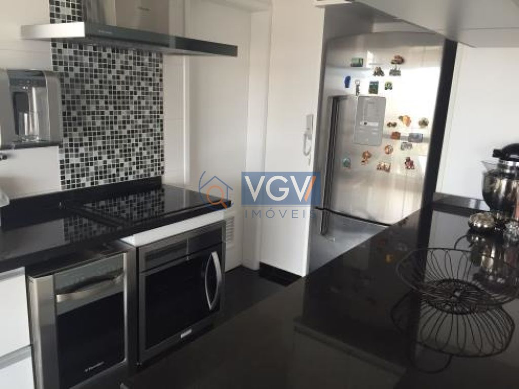 Apartamento à venda com 3 quartos, 122m² - Foto 1