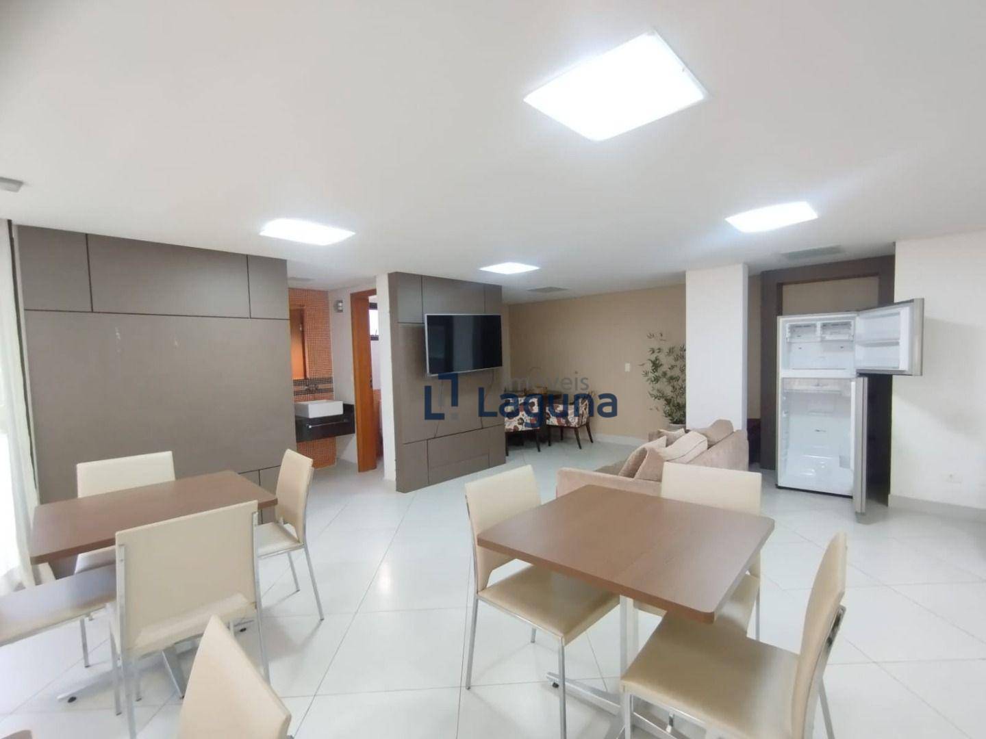 Apartamento para alugar com 3 quartos, 120m² - Foto 36