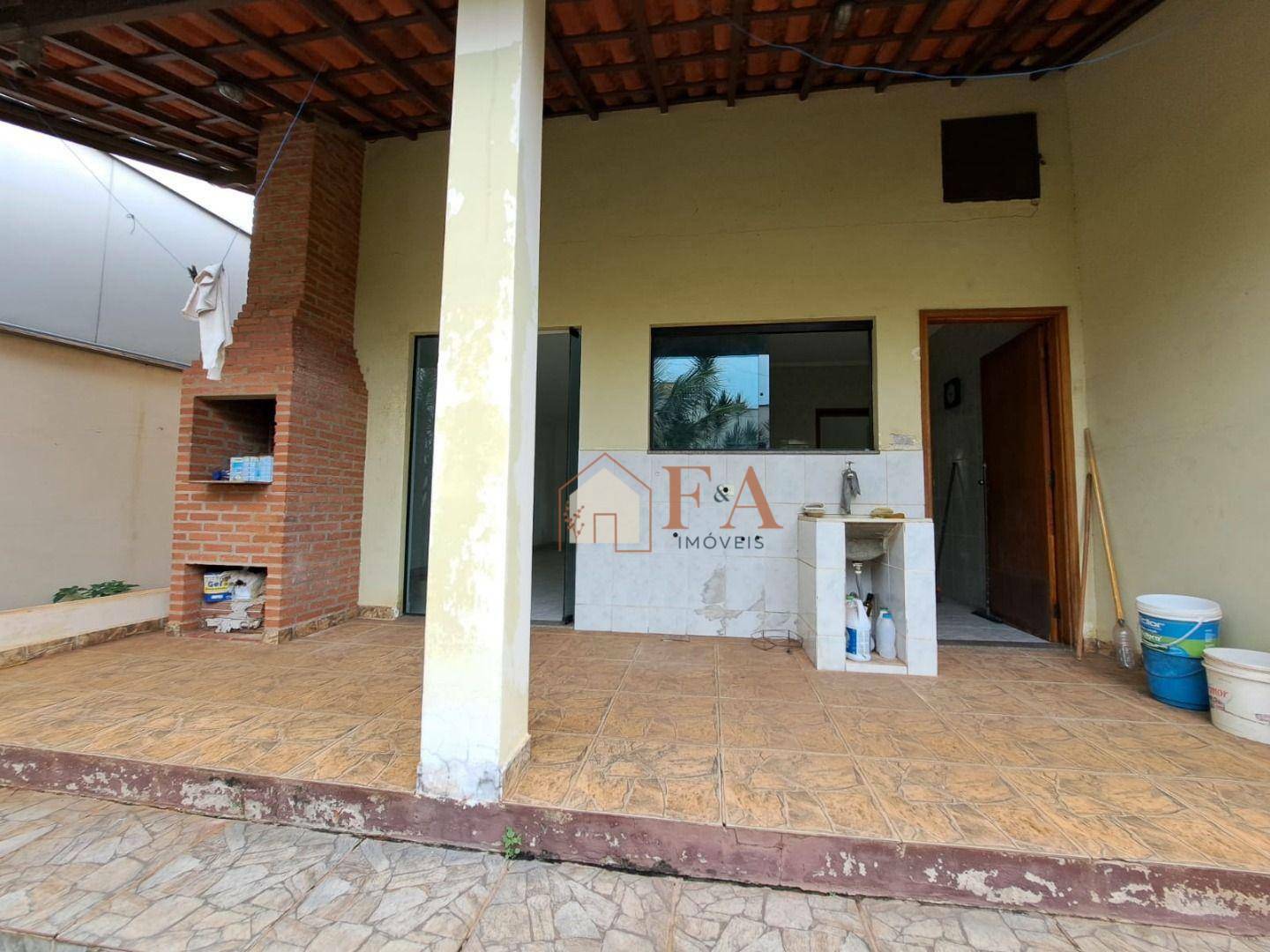 Casa à venda com 3 quartos, 178m² - Foto 13