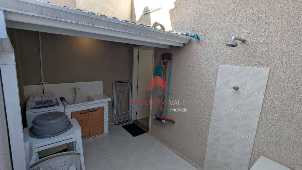 Casa de Condomínio para alugar com 4 quartos, 320m² - Foto 25