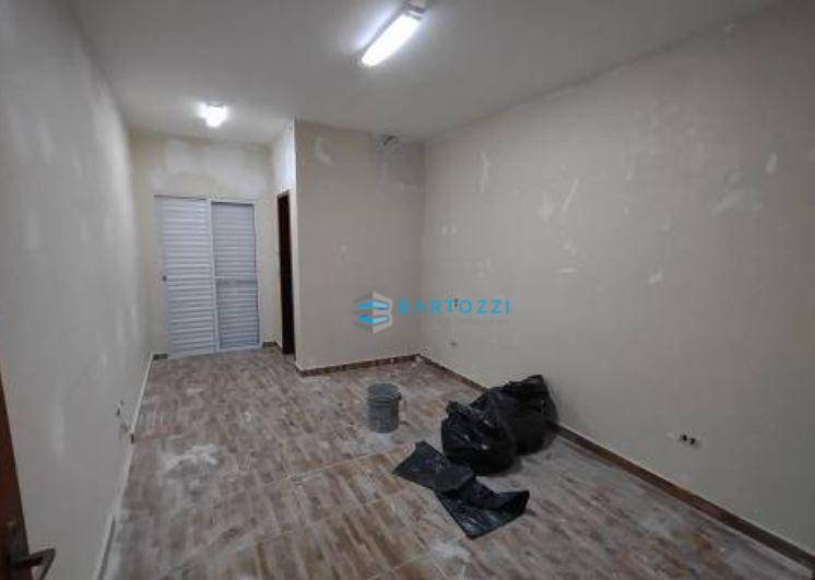 Sobrado à venda e aluguel com 3 quartos, 200m² - Foto 14