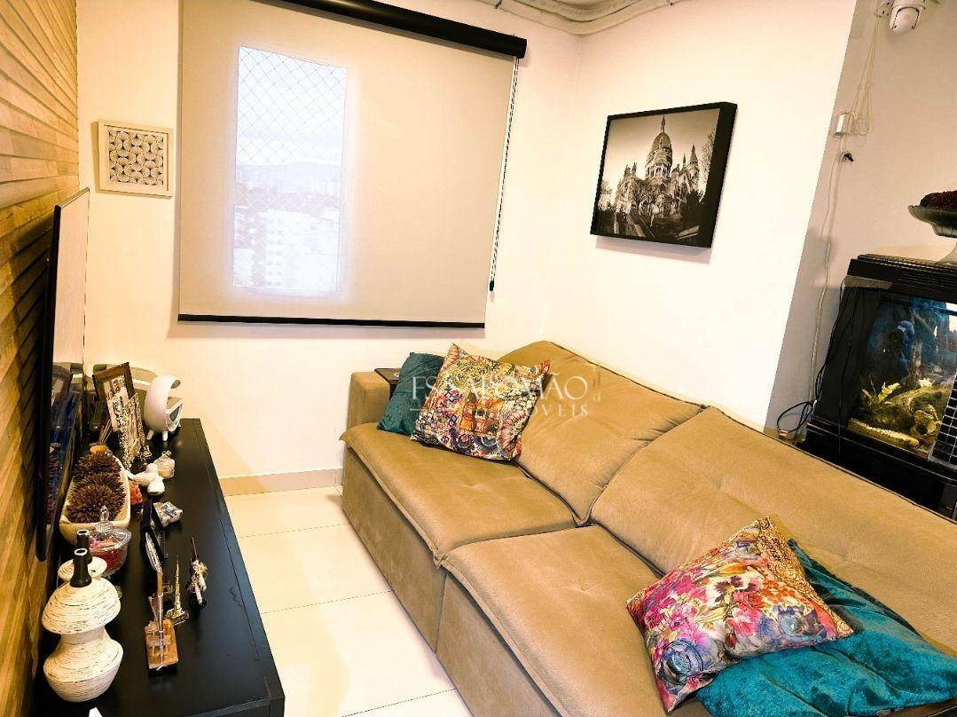 Apartamento à venda com 2 quartos, 70m² - Foto 39