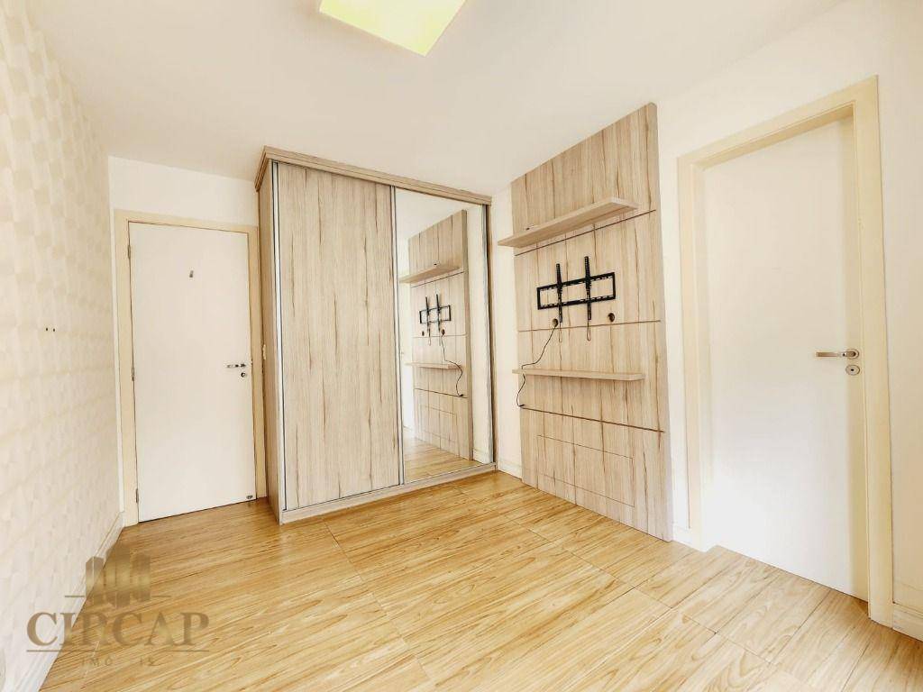 Apartamento para alugar com 4 quartos, 177m² - Foto 11