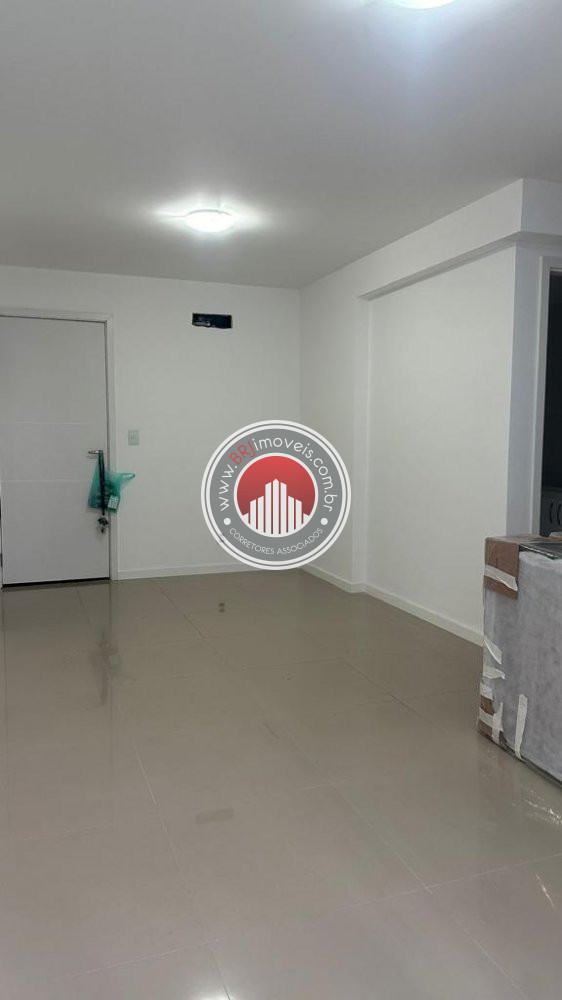 Apartamento à venda com 2 quartos, 72m² - Foto 19