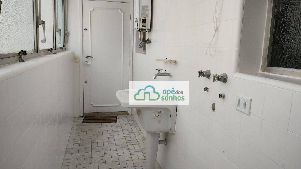 Apartamento para alugar com 3 quartos, 168m² - Foto 13