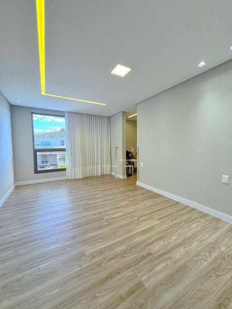 Casa de Condomínio à venda com 4 quartos, 657m² - Foto 35