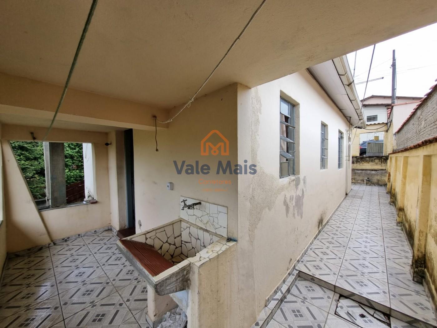Casa para alugar com 2 quartos, 300m² - Foto 13