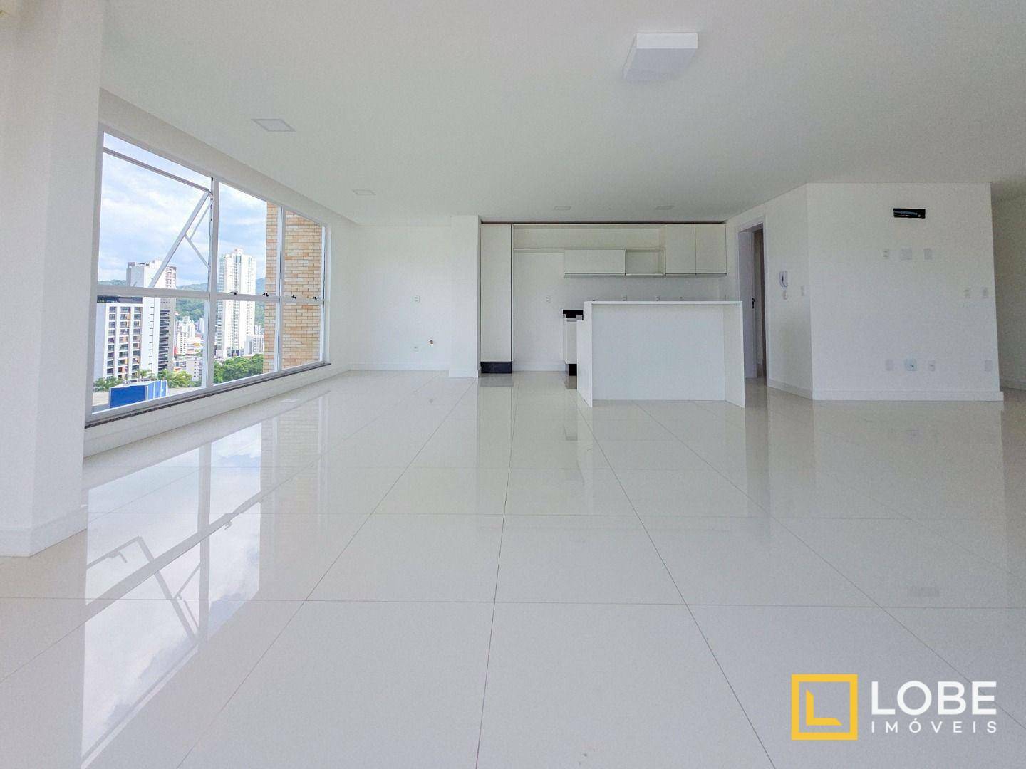 Cobertura, 3 quartos, 230 m² - Foto 4