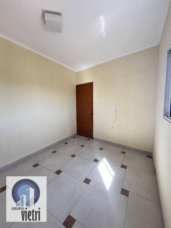 Apartamento para alugar com 2 quartos, 45m² - Foto 12