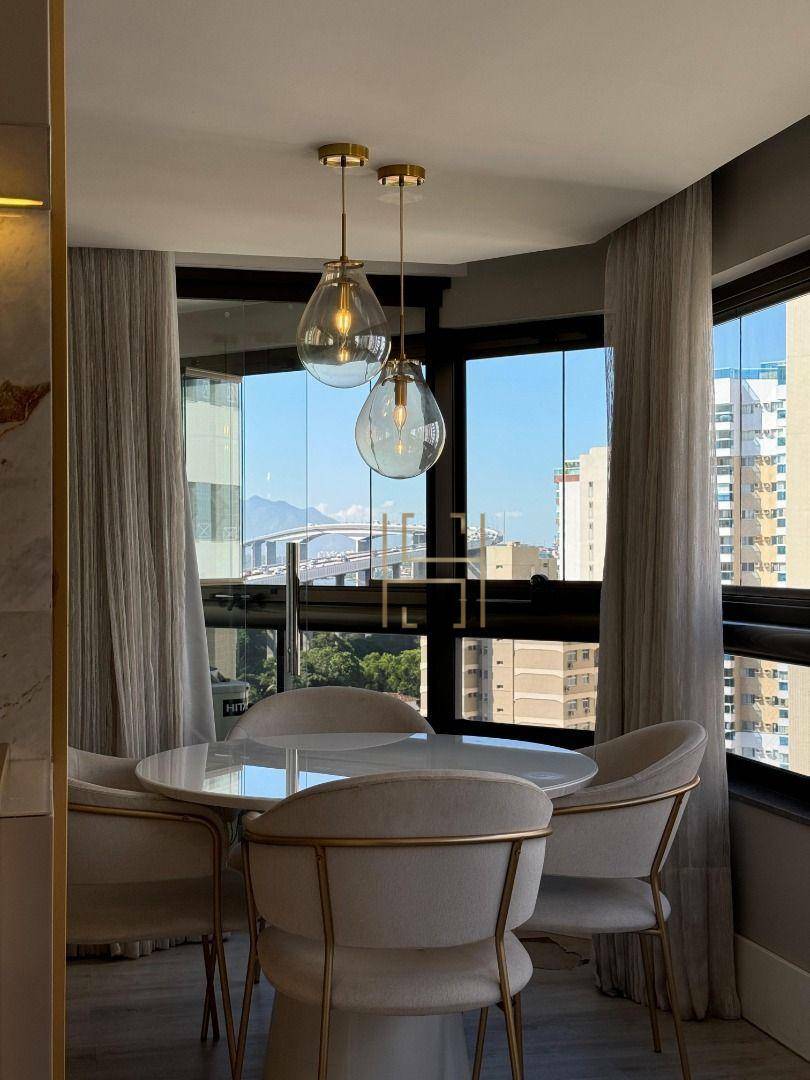 Apartamento à venda com 3 quartos, 150m² - Foto 15