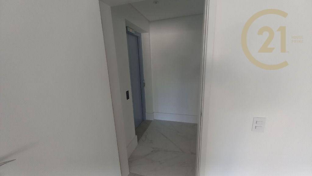 Apartamento à venda com 3 quartos, 154m² - Foto 27