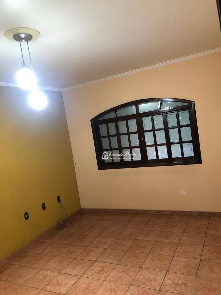 Sobrado à venda com 3 quartos, 300m² - Foto 4