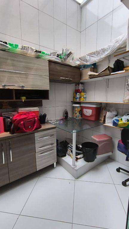 Sobrado à venda com 4 quartos, 182m² - Foto 13